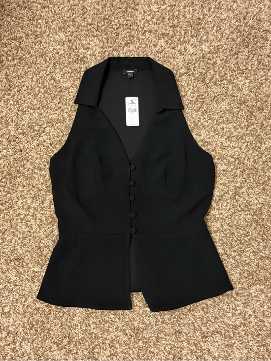 Express Tops - EXPRESS black cinched button up vest in size S